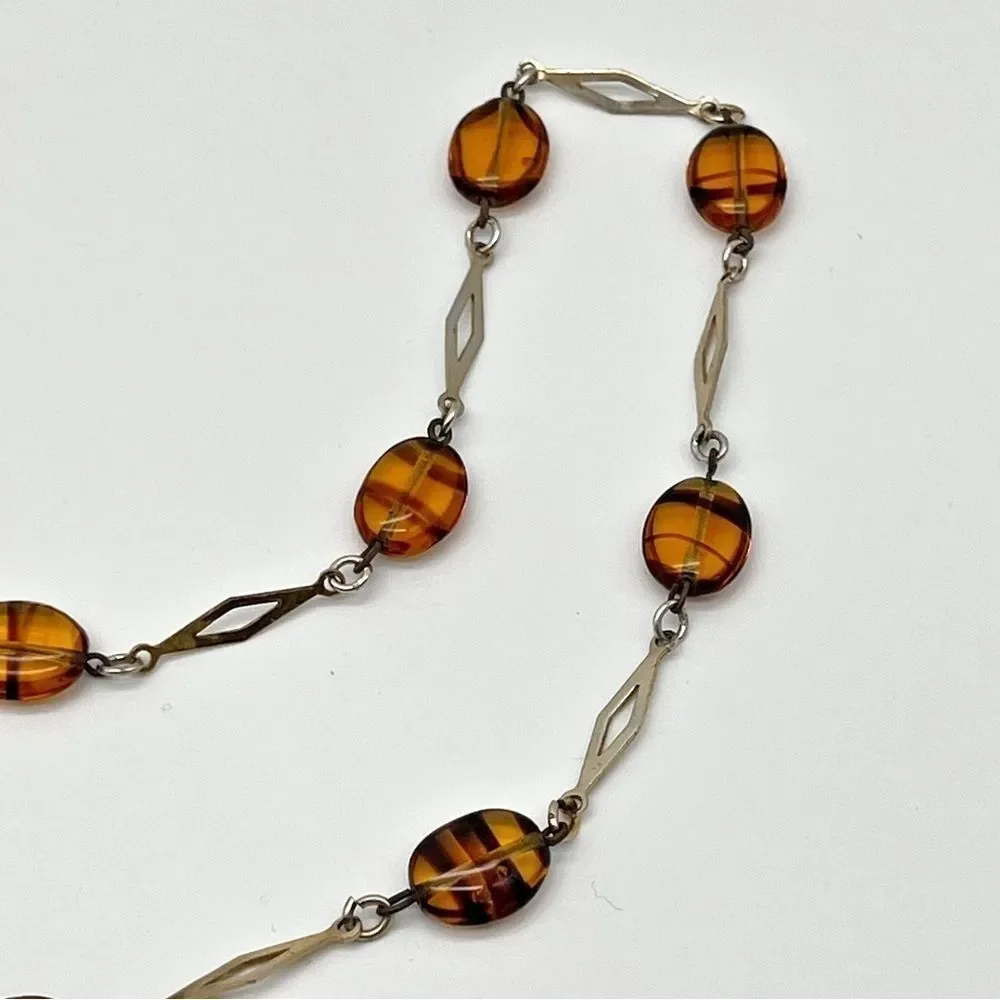 Gold Tone Diamond Shape Chain Amber Glass Striped Round Flat Bead Necklace 28”